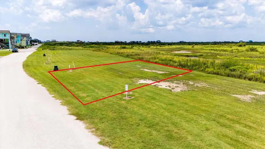 2517 Audubon Avenue, Gilchrist, TX 77617 - Image #2