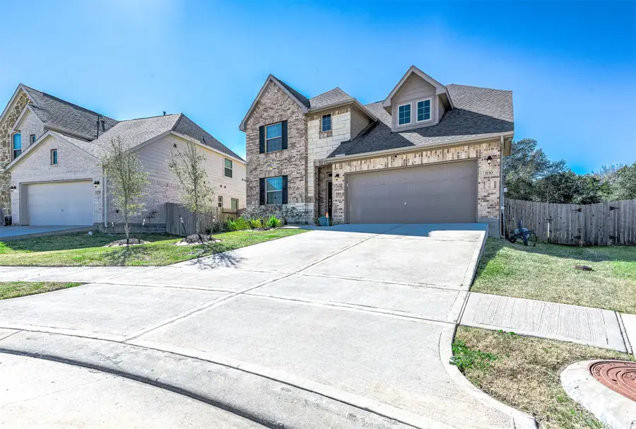 1730 Yaupon Trail Court, Alvin, TX 77511 - Image #2