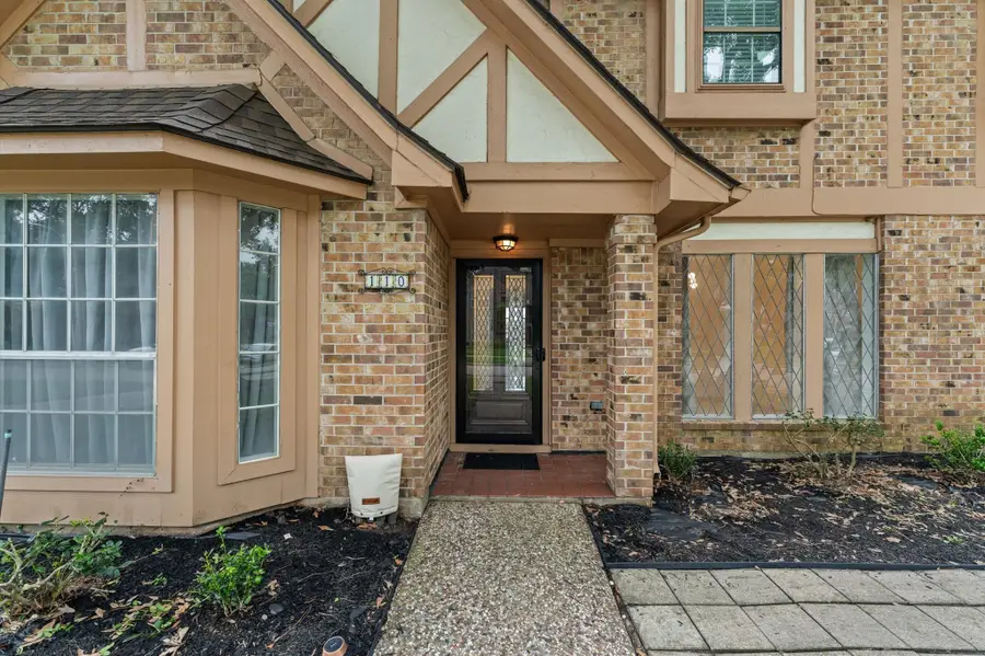 110 Shadow Wood Drive, Sugar Land, TX 77498 - #2