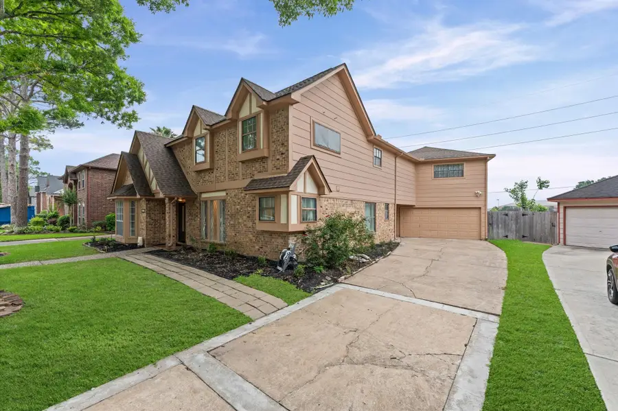 110 Shadow Wood Drive, Sugar Land, TX 77498 - #3