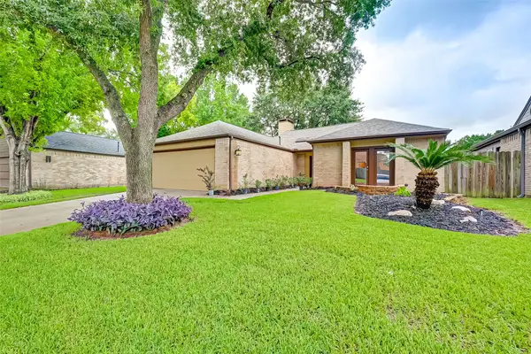 1375 Beaujolais Lane, Houston, TX 77077