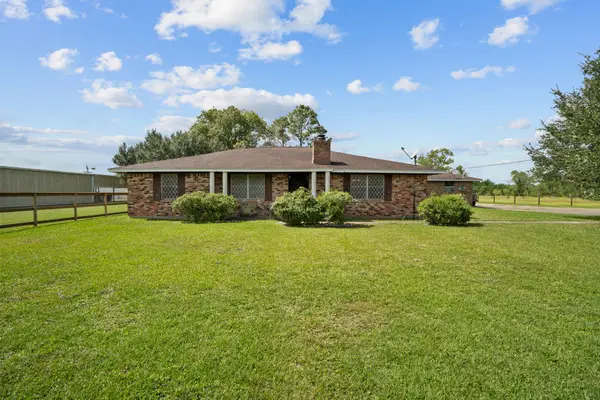 8218 Avenue M, Santa Fe, TX 77510