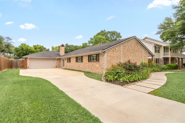 10818 Olympia Drive, Houston, TX 77042