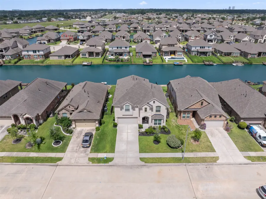 29650 Yaupon Shore Drive, Spring, TX 77386 - Image #3
