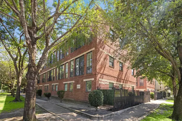 100 Mcgowen Street #A, Houston, TX 77006