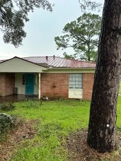 2303 2nd Street, Liverpool, TX 77577