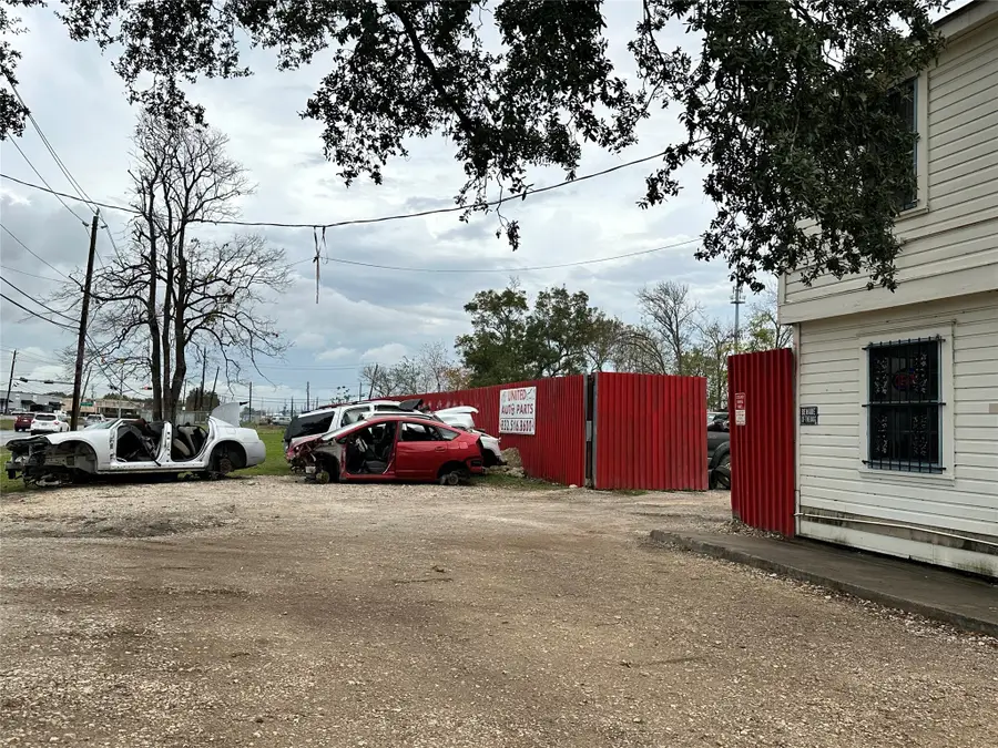 9300 Winkler Drive, Houston, TX 77017 - Image #2