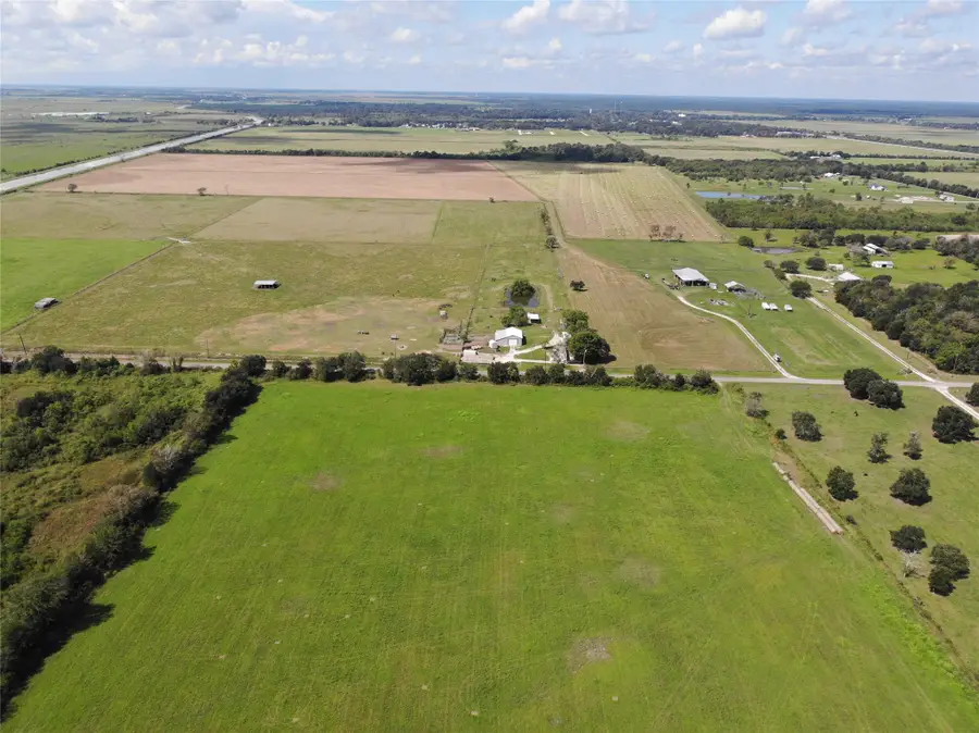 4282 S Thompson Road Road S, Beaumont, TX 77713 - Image #3