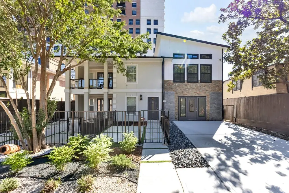 6325 Riverview Way #ABCD, Houston, TX 77057 - Image #1