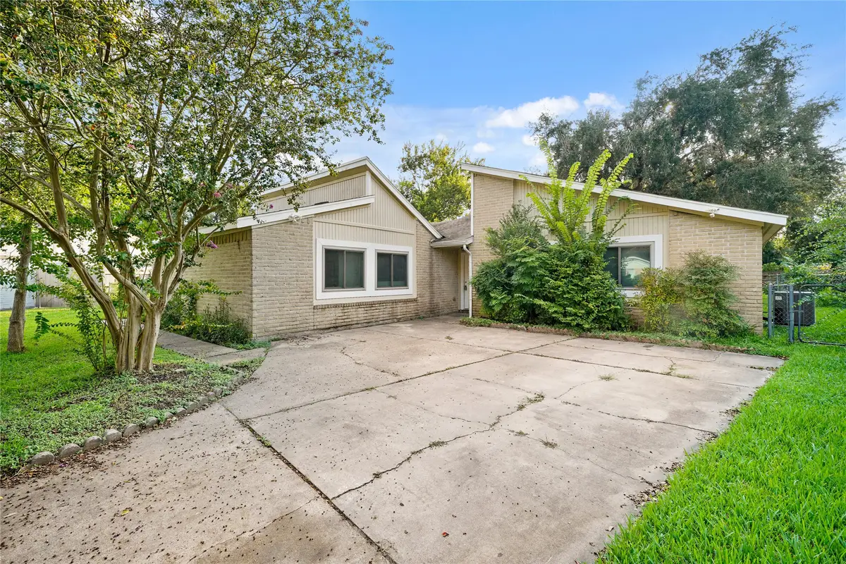 1606 Stone Lake Drive, Missouri City, TX 77489 - Image #1