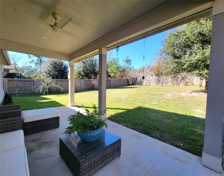 2095 Parnevik Place, Conroe, TX 77304 - Image #2