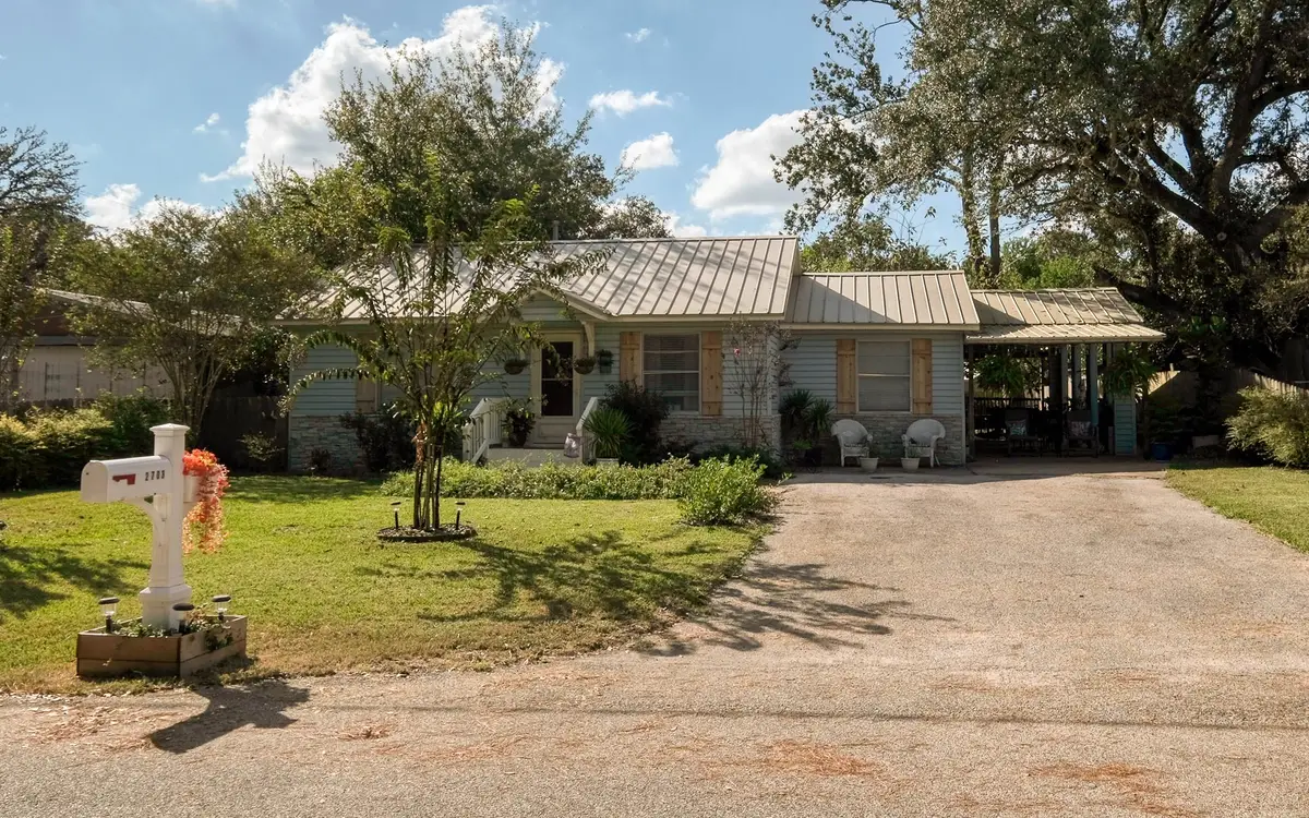 2703 Holly Street, Waller, TX 77484 - Image #1
