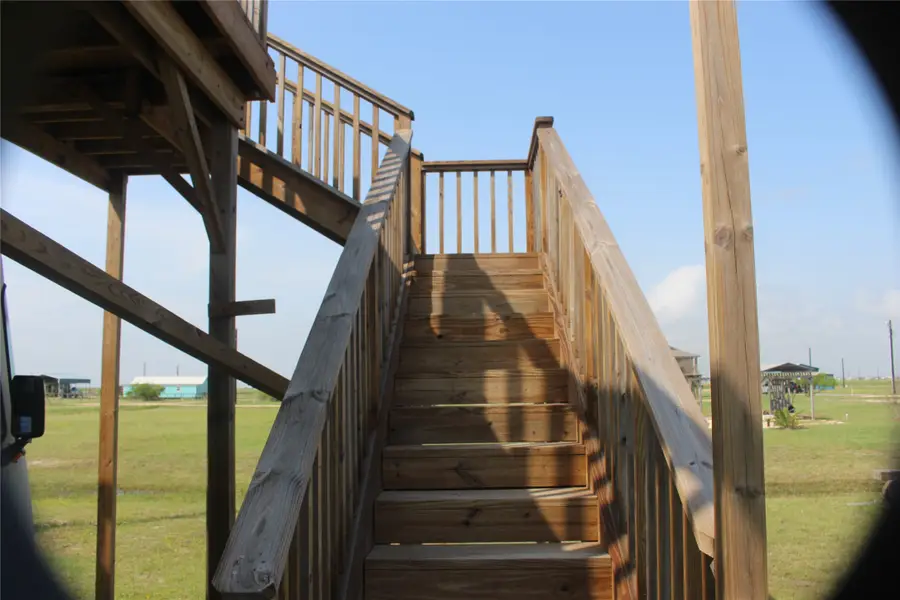 143 Seahorse Drive, Palacios, TX 77465 - Image #3