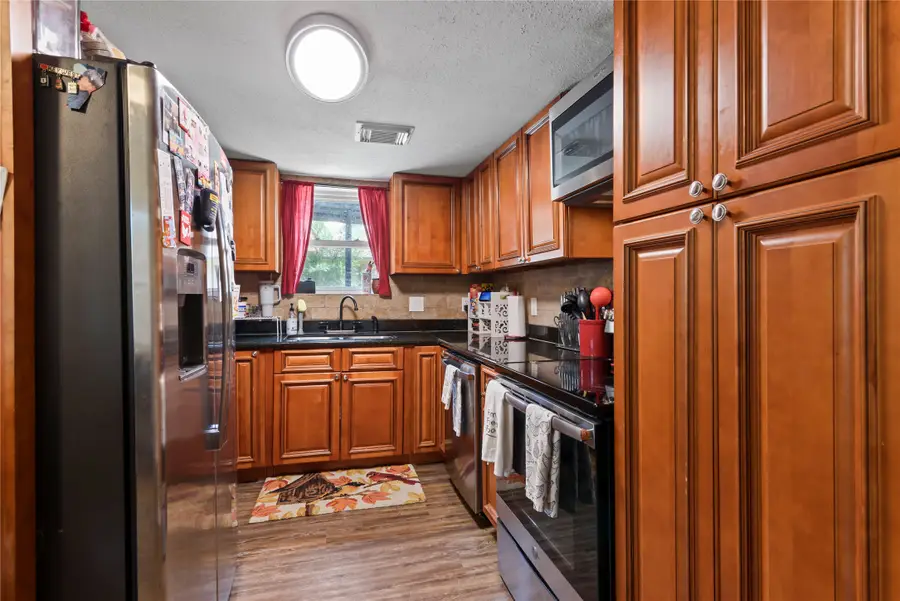 242 Saint Finans Way, Houston, TX 77015 - Image #2