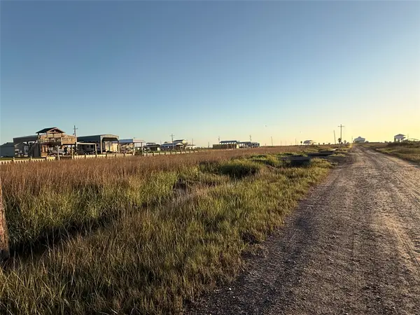 1108 Egret Point, Crystal Beach, TX 77650