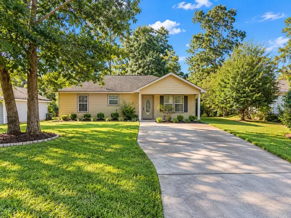 10465 Royal York Drive, Conroe, TX 77303