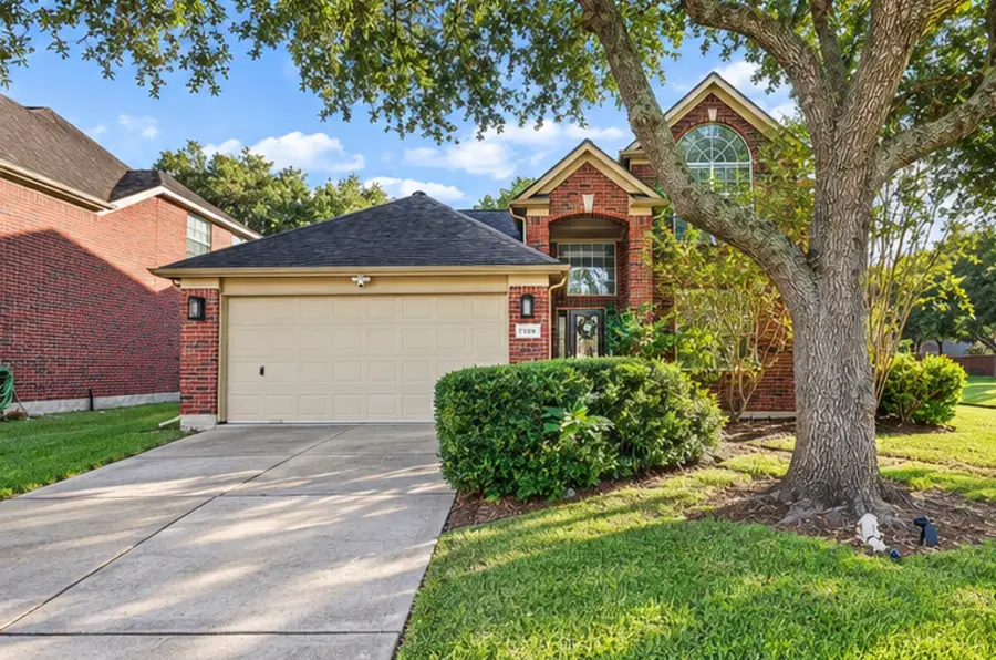 7406 Greatwood Grove Drive, Sugar Land, TX 77479 - #2