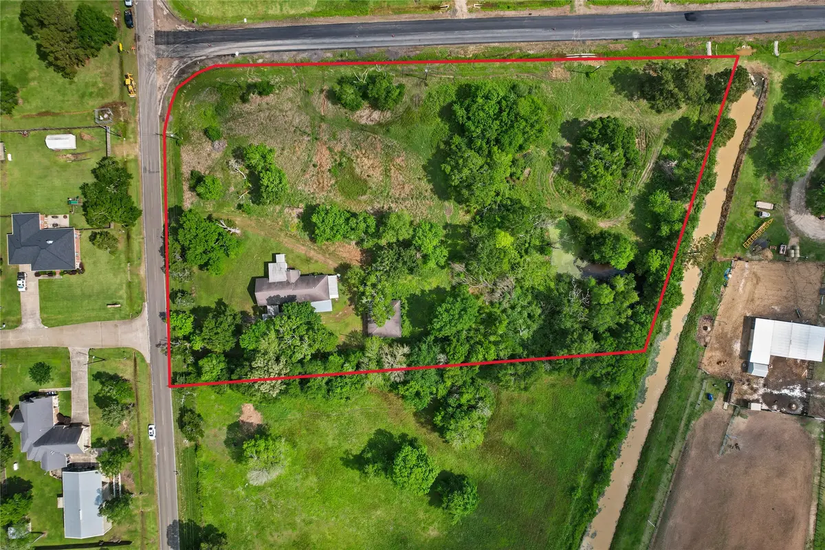 4223 S Main Street, Anahuac, TX 77514 - #1