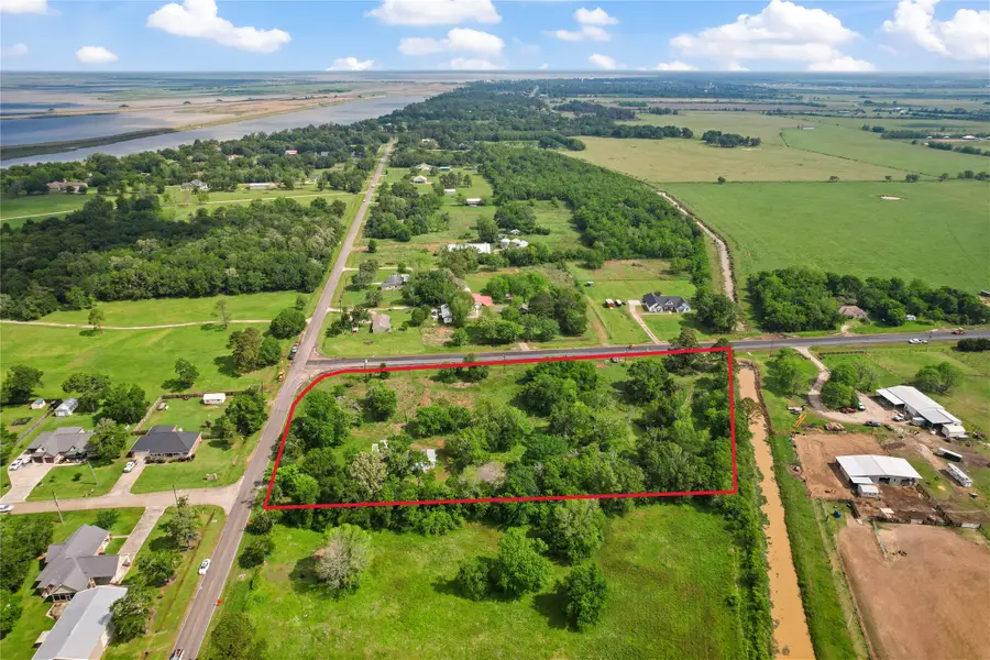 4223 S Main Street, Anahuac, TX 77514 - #2