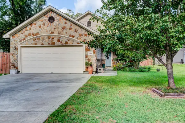 901 Franconia Drive, Montgomery, TX 77316