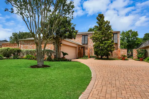 31 Bendwood Drive, Sugar Land, TX 77478