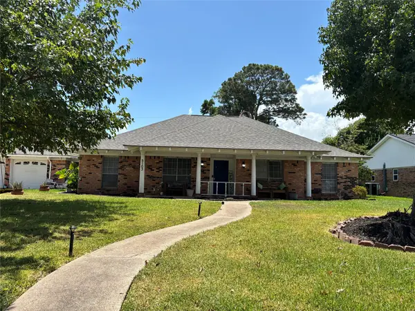 5103 Ashwood Drive, Baytown, TX 77521
