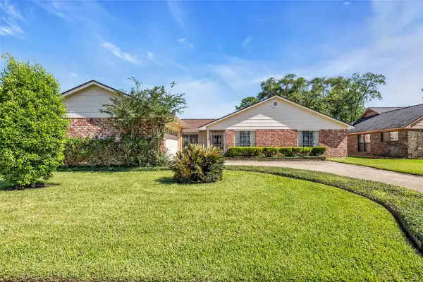 12326 Campos Drive, Houston, TX 77065