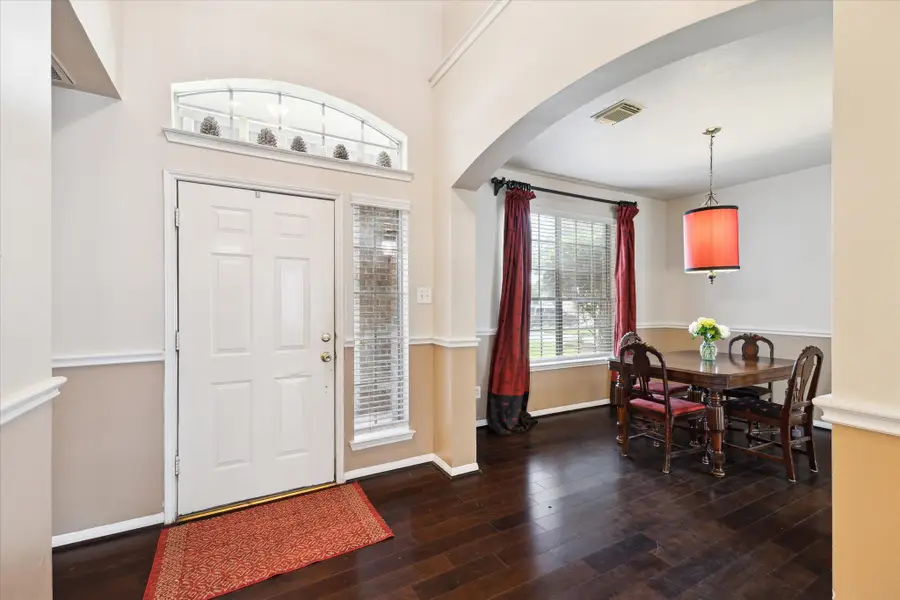 6111 Branch Lake Drive, Houston, TX 77066 - Image #3