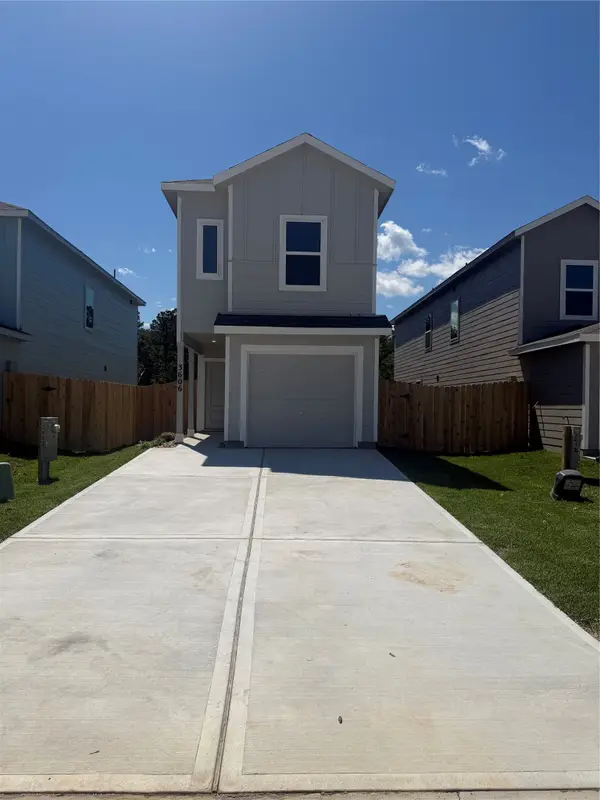 3663 Duplet Avenue, Conroe, TX 77306