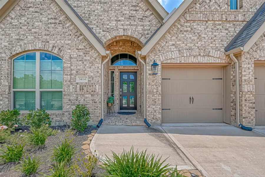 3414 Zuse Street, Iowa Colony, TX 77583 - #3