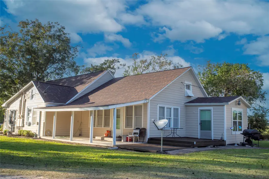 10553 S State Hwy 71, Danevang, TX 77437 - Image #2