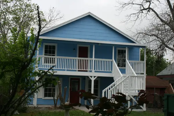 804 14th Avenue N, Texas City, TX 77590