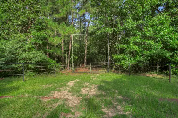 TBD Dahlia Road, Huntsville, TX 77320