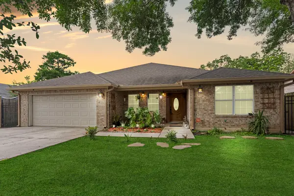 631 Apache Street, Houston, TX 77022