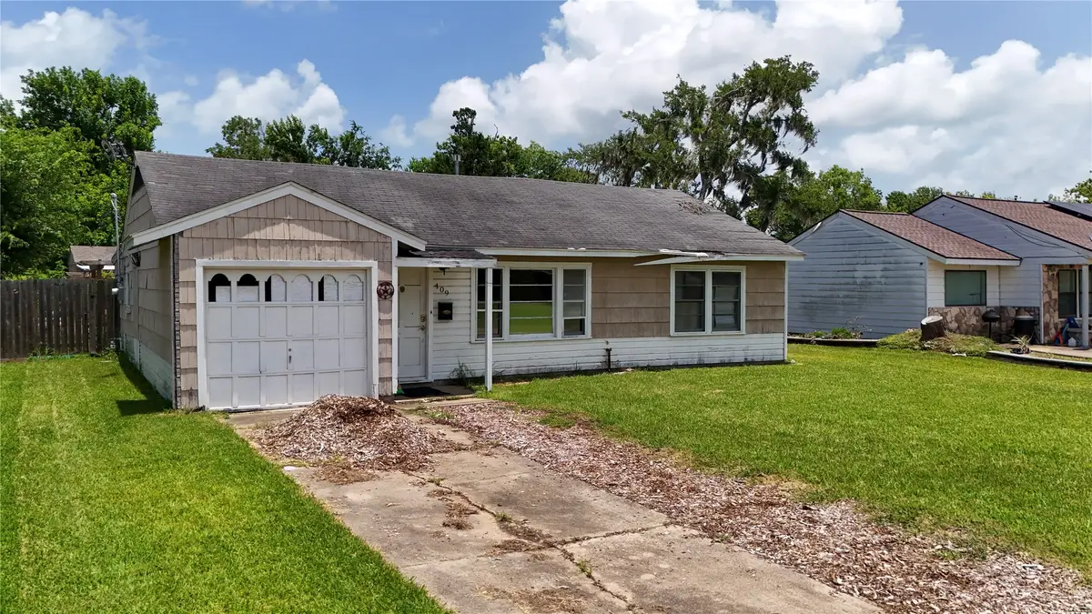 409 Center Way, Lake Jackson, TX 77566 - #1