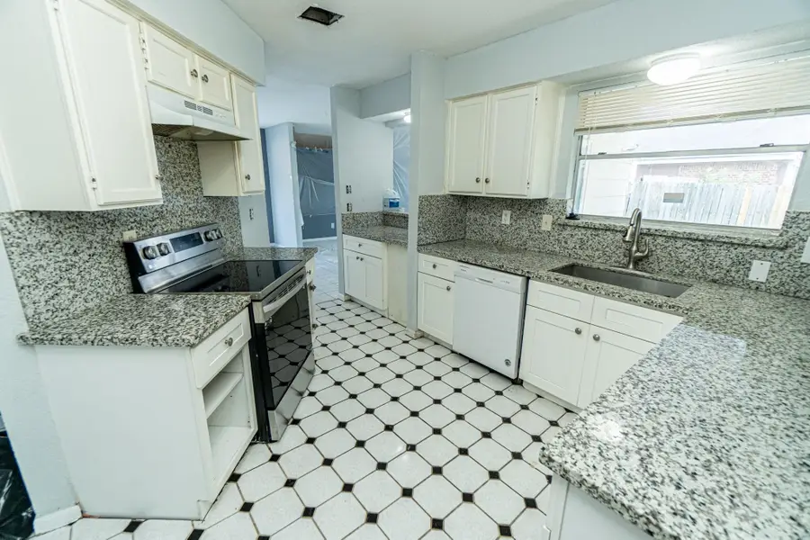 10903 Nobility Drive, Houston, TX 77099 - Image #3