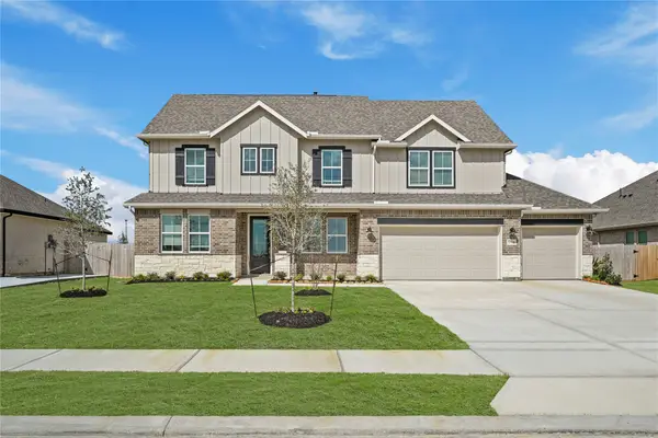 12614 Old Fashion Circle, Mont Belvieu, TX 77535