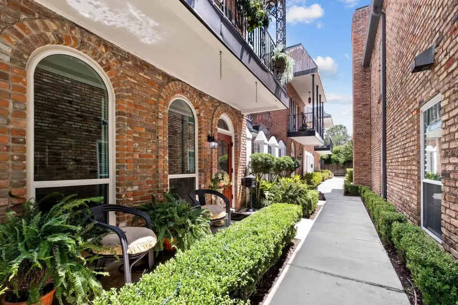 7929 Woodway Drive #4, Houston, TX 77063 - #3