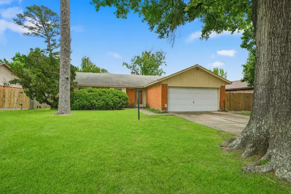 623 Bienville Lane, Houston, TX 77015