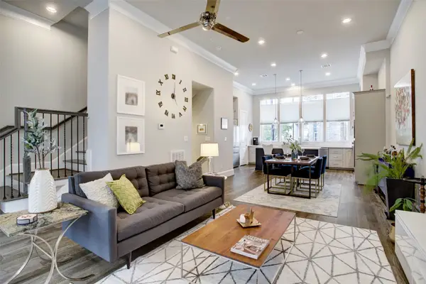6068 Kansas Street, Houston, TX 77007