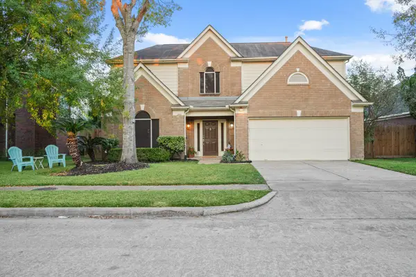 2913 Linda Drive, Pearland, TX 77584