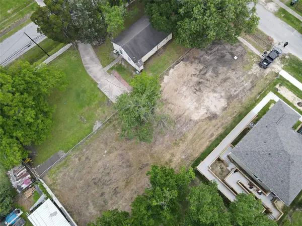 4804 Hoffman Street, Houston, TX 77026