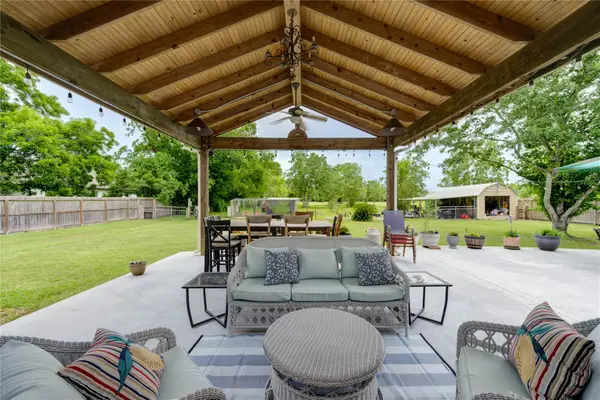 2465 Ryan Drive, Alvin, TX 77511