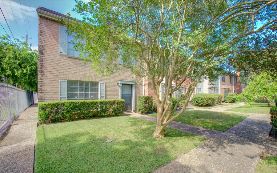 4124 Belle Park Drive, Houston, TX 77072 - Image #2