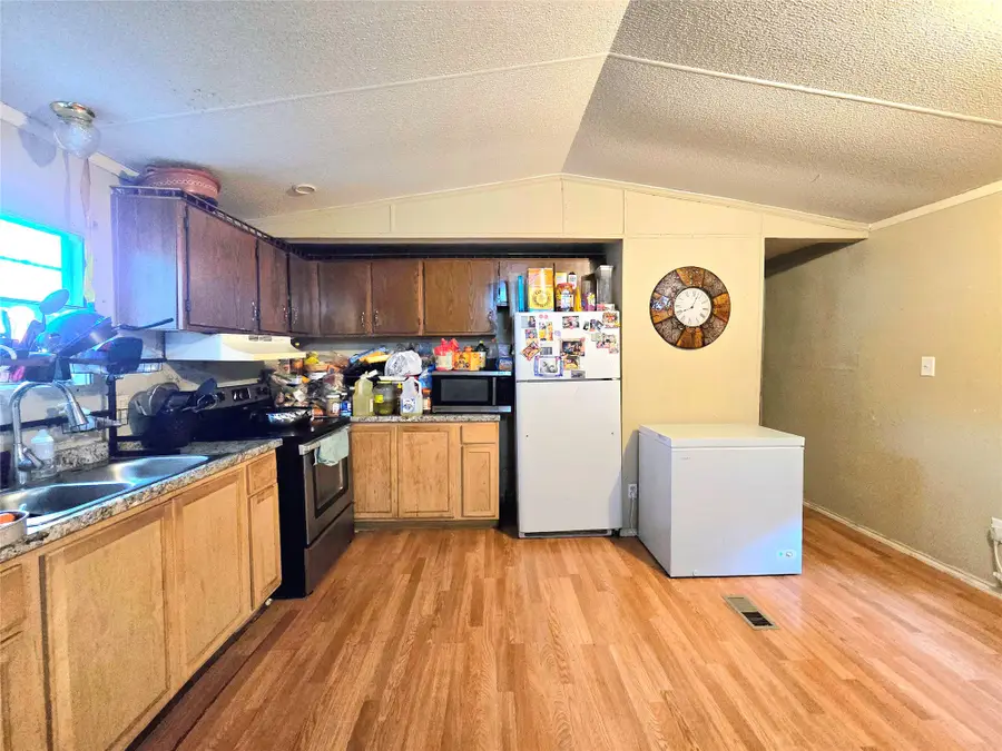 401 Dunnam Avenue, Cleveland, TX 77327 - #2