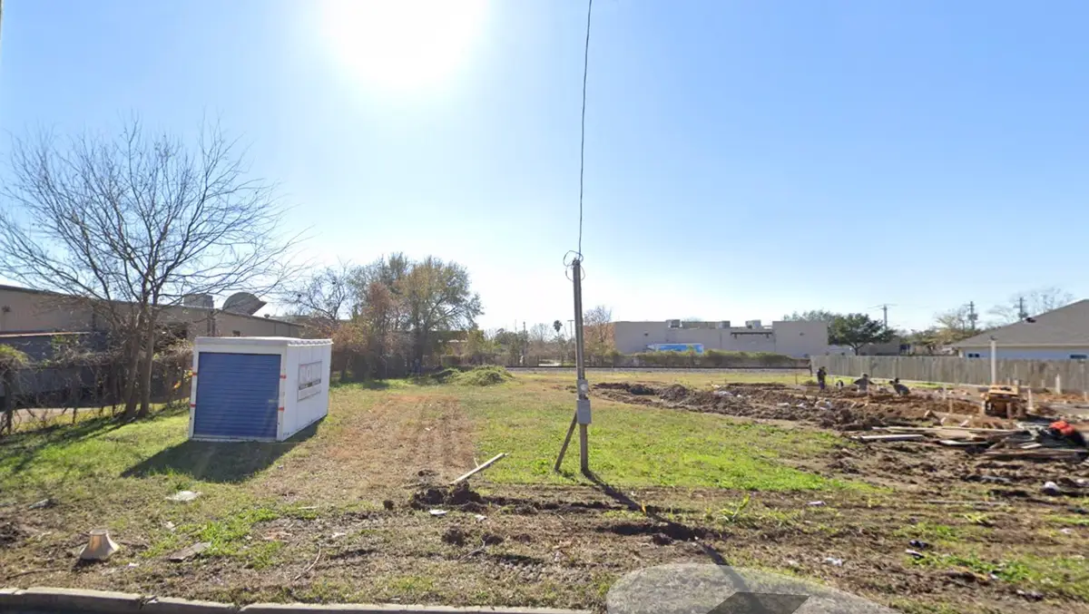 7014 Avenue C - F, Houston, TX 77011 - Image #1