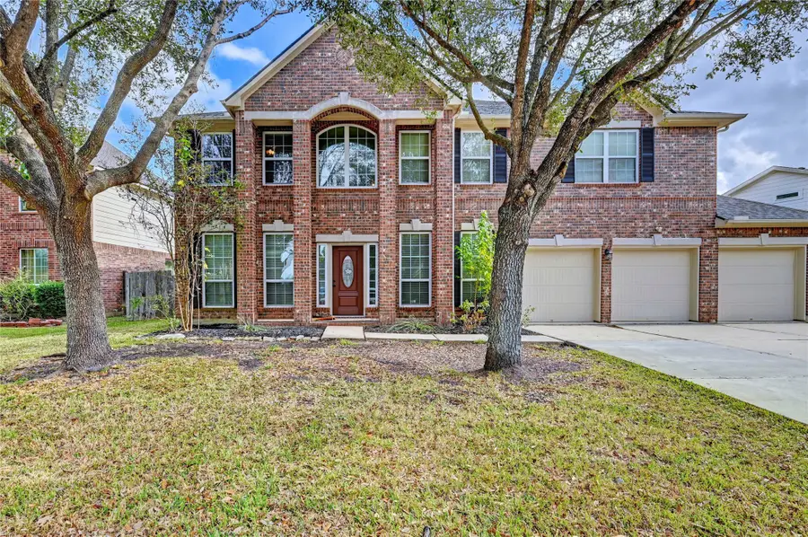 2409 Shorebrook Drive, Pearland, TX 77584 - Image #2