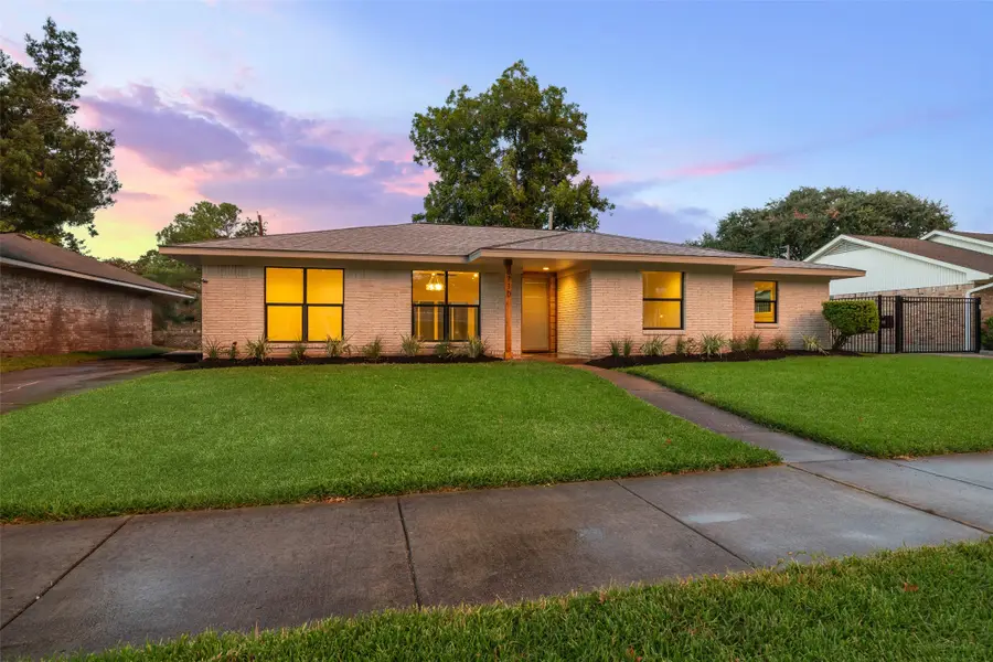 6110 Yarwell Drive, Houston, TX 77096 - #3