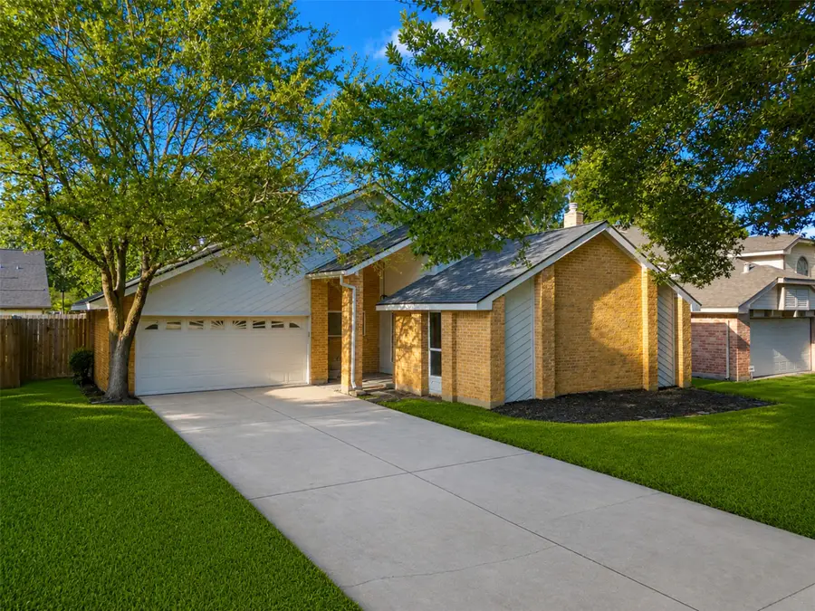3035 Pecan Point Dr, Sugar Land, TX 77478 - #2