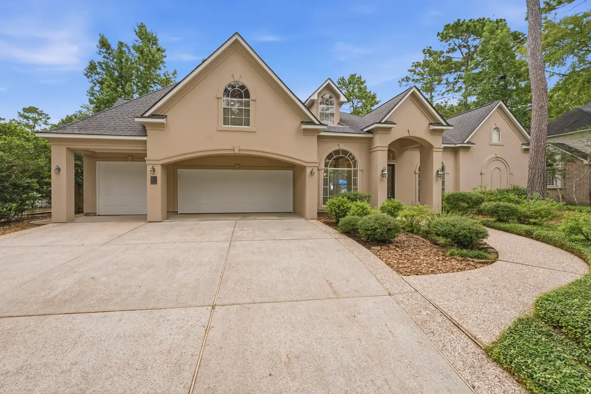 54 N Wooded Brook Circle, The Woodlands, TX 77382 - #1